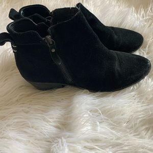 Vince Camuto booties